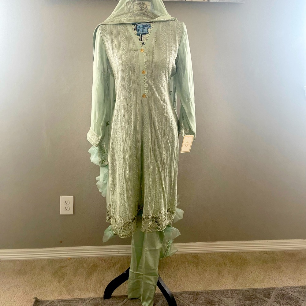 Aganoor dress 3 pc
